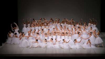 مواهب الأوبرا تحتفل بذكرى انتصارات أكتوبر على مسرح سيد درويش 