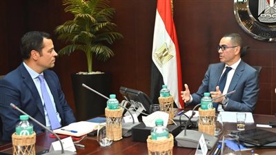 وزير الاستثمار يستعرض مع وفد صندوق النقد الدولي برامج الإصلاح المالى والمؤسسى