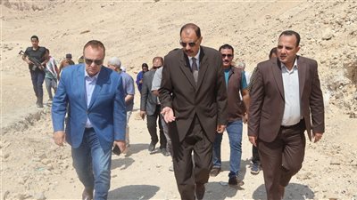 محافظ سوهاج يتفقد مخرات السيول بالكوثر وأخميم وساقلتة