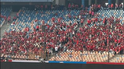 جماهير الأهلي تهاجم محمد الشناوي خلال مواجهة بتروجيت وشوبير يدعمه (فيديو)