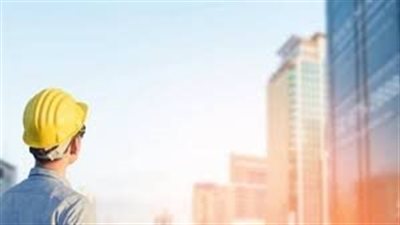 تفسير رؤية المهندس في المنام وعلاقتها بزوال الفقر والهموم 