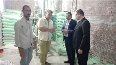 في حملة مسائية، تموين الجيزة تضبط 5 أطنان دقيق بلدي مدعم بالصف
