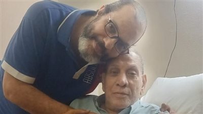 خروج منير مكرم من المستشفى بعد تحسن حالته الصحية