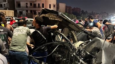 المرور يرفع آثار حادث تصادم طريق السويس الصحراوي