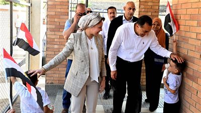 مدبولي يتفقد مركز تنمية الأسرة والطفل بقرية سبك الأحد في المنوفية (صور) 