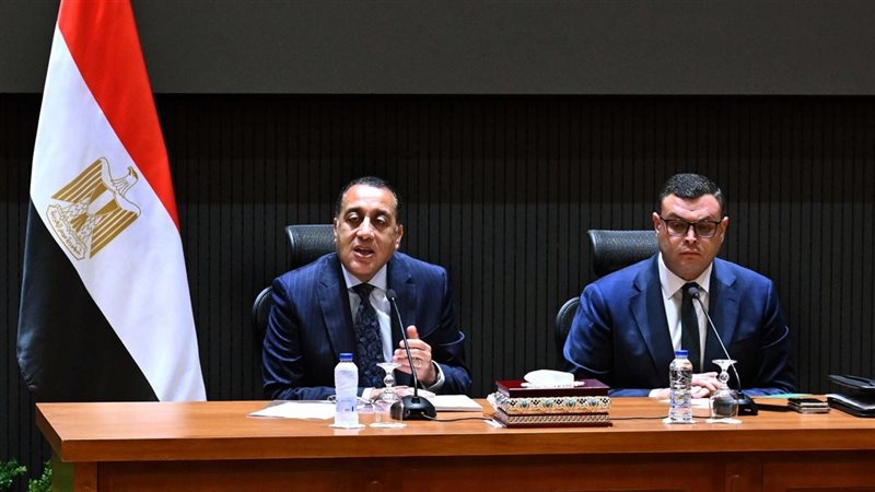 رئيس الوزراء ووزير