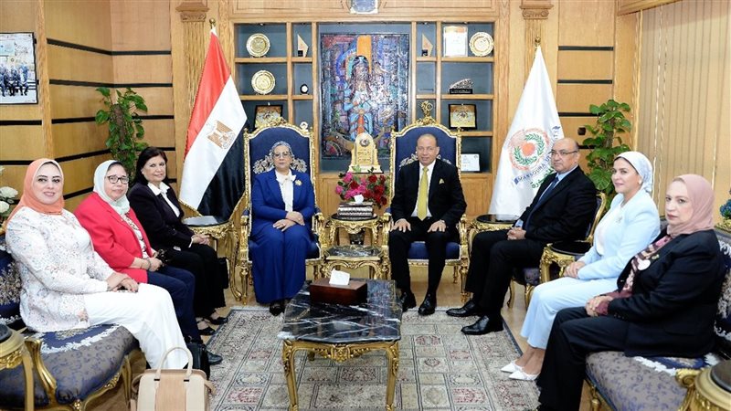 استقبال رئيس القومي