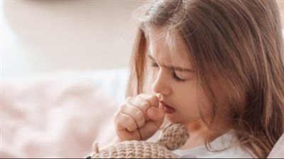 أسباب انتشار الكحة بين الأطفال وطرق علاجها 