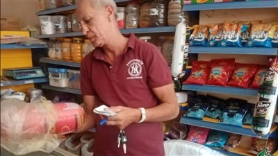 نقص وزن الرغيف وسجائر أجنبية مجهولة المصدر، التموين تضبط 50 مخالفة بدمياط