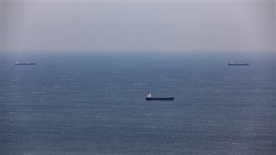 أوشكت على الغرق، الحوثيون يعلنون استهداف السفينة 