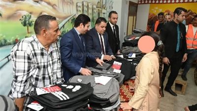 إحالة مدير مدرسة في بني سويف للتحقيق بسبب صور حقائب الدعاية الانتخابية