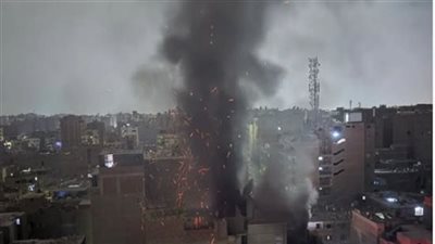 7 سيارات إطفاء للسيطرة على حريق عقار ببنها