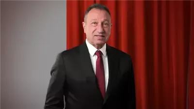 غانم سلطان: الخطيب صديقي وطلب مني انتقال 