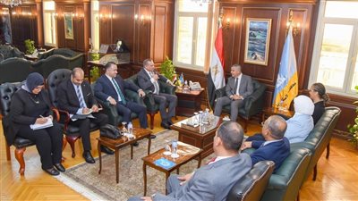 محافظ الإسكندرية يطلق المرحلة الثانية لمشروع ''تطوير البنية التحتية بالمناطق الحضرية''