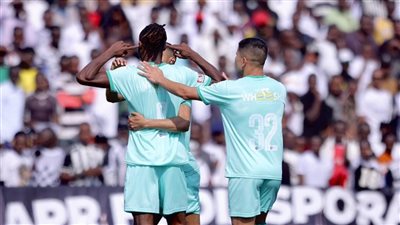 الاحتفال بعيد ميلاد ثلاثي بيراميدز بعد الفوز على الجيش الرواندي بثنائية (فيديو)