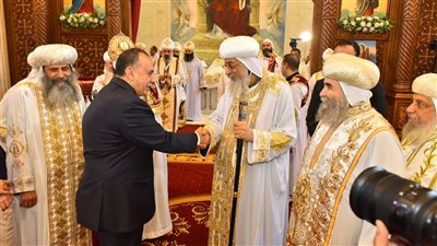 البابا تواضروس ومحافظ أسيوط يدشنان كاتدرائية مارمرقس بالدير المحرق (فيديو) 