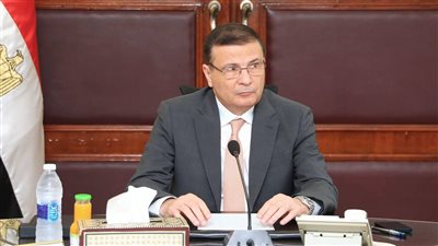 وزير الزراعة يتابع الموقف التنفيذي لمشروع التجمعات التنموية في سيناء