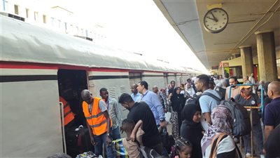 سكك حديد مصر تُسير الرحلة الثانية والعشرين لقطارات عودة الأشقاء السودانيين