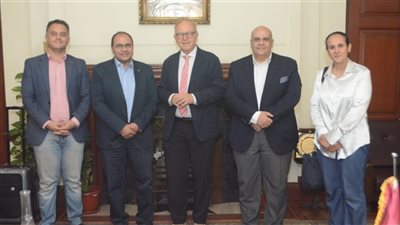 قصر العيني يستقبل عميد كلية الطب بجامعة كيل لتعزيز التعاون الأكاديمي