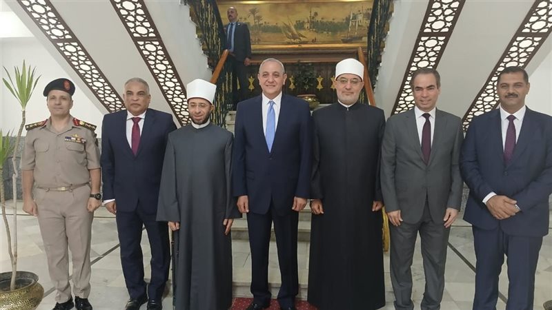 محافظ الغربية يستقبل