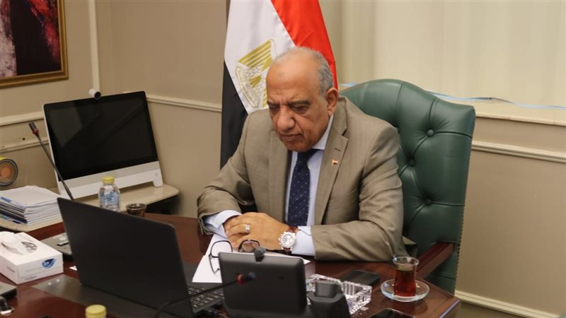 الدكتور محمود عصمت