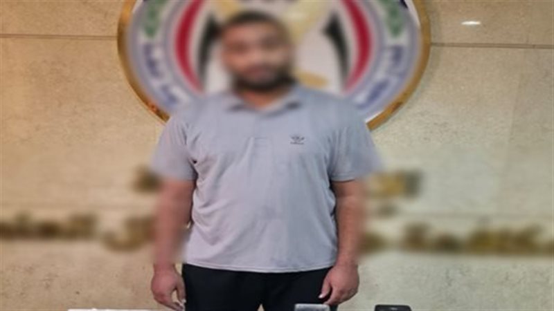 سقوط موظف خدمة عملاء