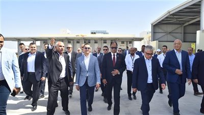 وزير الاستثمار يتفقد المركز اللوجستي الجمركي للمنطقة الاقتصادية لقناة السويس