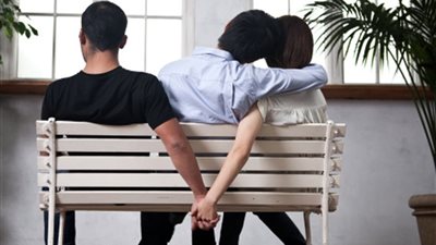 تعمل إيه لو اكتشفت خيانة شريك حياتك؟ واعظة بالأزهر تجيب (فيديو)