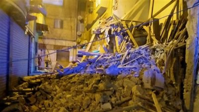 إسكندرية كمان وكمان، انهيار جزئي لعقار جديد بمنطقة الجمرك (صور)