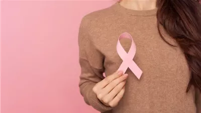  متى يمكن إجراء عملية بناء الثدي بعد الاستئصال؟ جراح أورام يجيب 