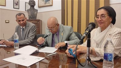 اتحاد الكتاب يناقش 