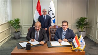 رئيس هيئة المنطقة الاقتصادية لقناة السويس: نعمل على توطين الصناعات الطبية