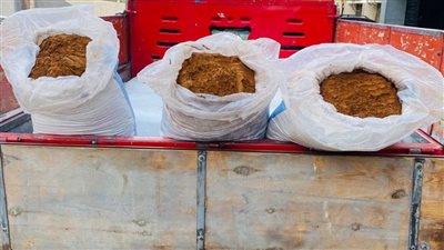 ضبط نصف طن بن مغشوش قبل طرحه بأسواق الفيوم