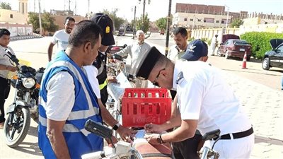 قافلة مرورية لخدمة سكان واحة بلاط بالوادي الجديد 