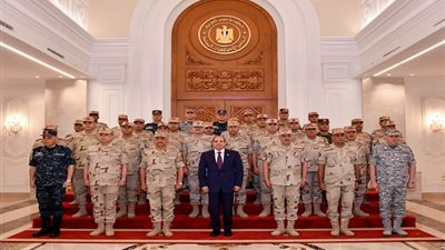  3 صور ترصد اجتماع المجلس الأعلى للقوات المسلحة بالكيان العسكري