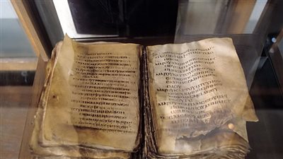  من قصص القرآن الكريم، ماذا كان يحدث للجن والطير والحيوان عند سماعهم ترتيل داود الزبور