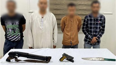 ضبط طرفي مشاجرة بالأسلحة النارية والبيضاء بمركز بني مزار