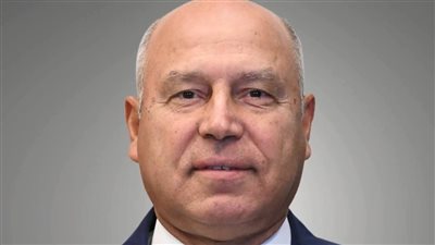 كامل الوزير يصل إلى لندن لرئاسة وفد مصر في اجتماعات الجمعية العامة للمنظمة البحرية الدولية (IMO)