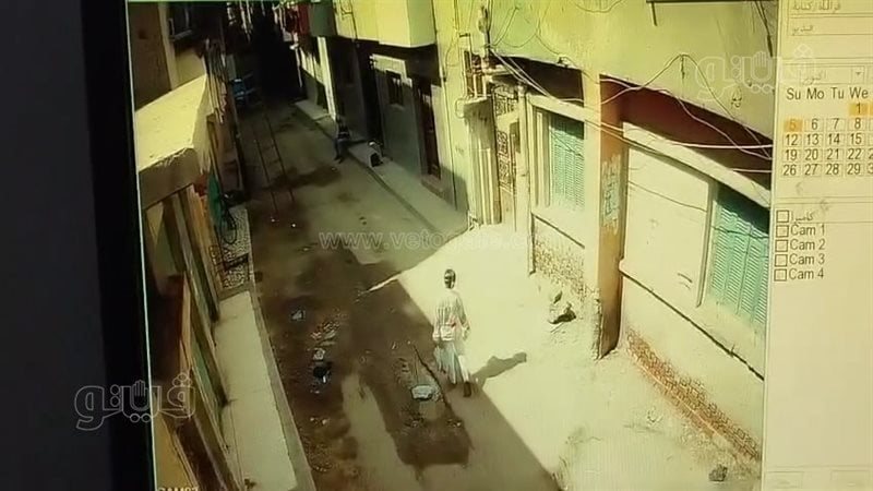 مصر عامل إنارة صعقا