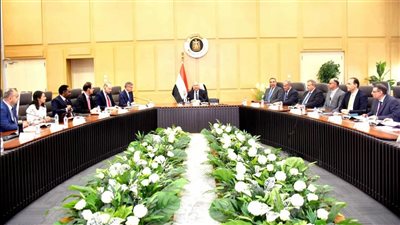 كامل الوزير يبحث مع وفد البنك الدولى موقف تنفيذ مشروعات البنية التحتية والخدمية