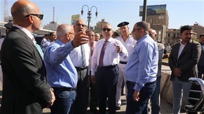 محافظ القاهرة يتفقد ميدان رمسيس ويوجه بتكثيف الحملات لإعادة الانضباط للمنطقة