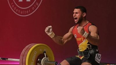 عبد الرحمن يونس يحصد فضية وبرونزية في بطولة العالم لرفع الأثقال