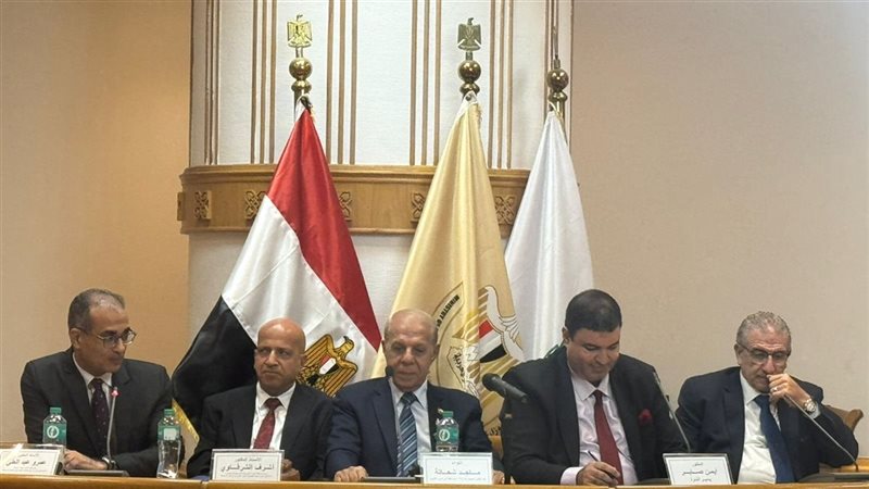 نقاش حول انتصار أكتوبر