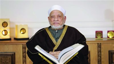 رزقة الله حسن البيان وفصاحة اللسان، شيخ الأزهر ينعى أحمد عمر هاشم بكلمات مؤثرة