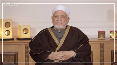 رحيل مداح النبي، لمحات من حياة الدكتور أحمد عمر هاشم بعد وفاته (بروفايل)