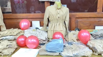 الفيوم التعليمية تفتتح معرض ملابس مجانيا للطلاب الأيتام وغير القادرين