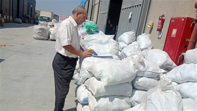 ضبط 4.6 آلاف بطاقة تموينية و136 شيكارة دقيق مهرب بالشرقية  