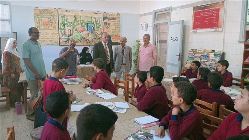 وكيل التعليم يتفقد