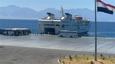 تداول 64 ألف طن و828 شاحنة بضائع بموانئ البحر الأحمر