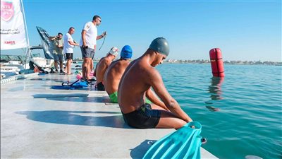 محافظ مطروح ورئيس الأولمبية يشهدان افتتاح بطولة العالم للسباحة بالزعانف